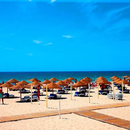 Perogil Poppy - Elegant With Pool Lejlighed *