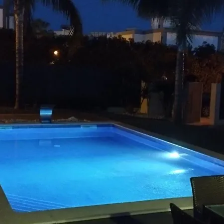 Apartment Perogil Poppy - Elegant With Pool *