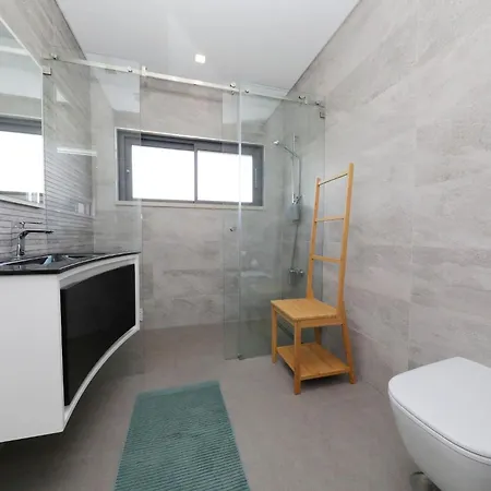 Perogil Poppy - Elegant With Pool