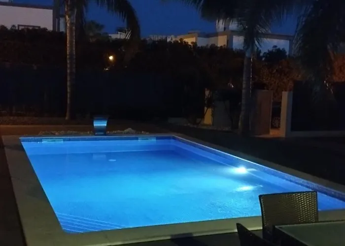 Appartement Perogil Poppy - Elegant With Pool *