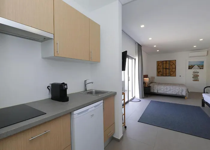 Perogil Poppy - Elegant With Pool Tavira